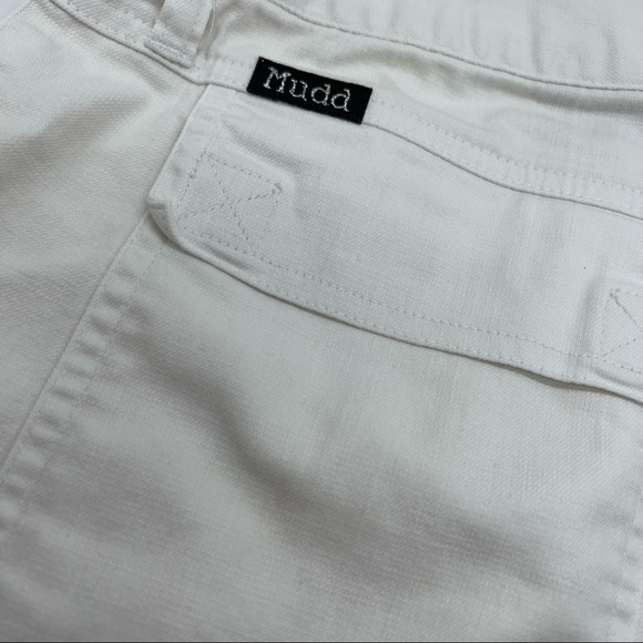Mudd Cropped Jeans - Picture 5 of 6